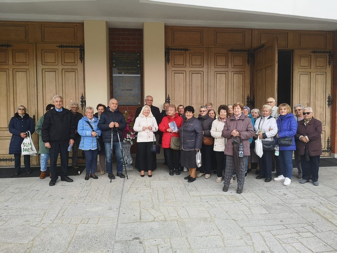 Koronka na ulicach diecezji świdnickiej