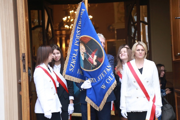 Olesno. Nadanie szkole im. bł. kard Stefana Wyszyńskiego 