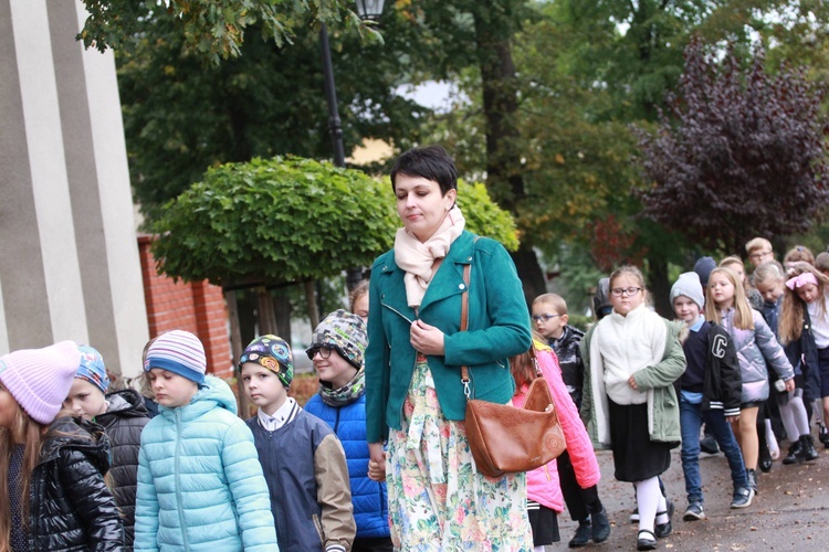 Olesno. Nadanie szkole im. bł. kard Stefana Wyszyńskiego 