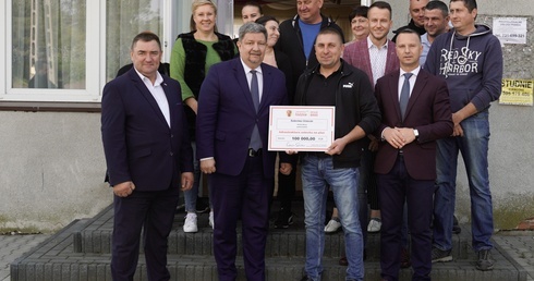 Sołectwo Urzecze to pierwsza grupa, która otrzymała dofinansowanie z programu "Sołectwo na plus".
