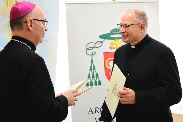 Wręczenie dekretów nowym dziekanom