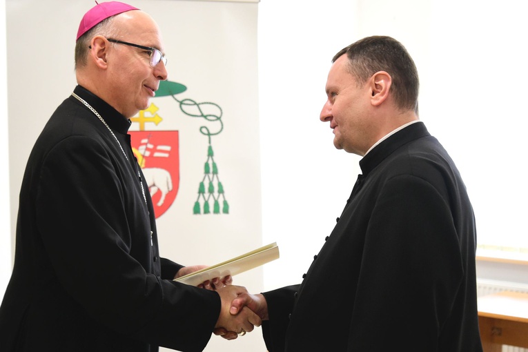 Wręczenie dekretów nowym dziekanom