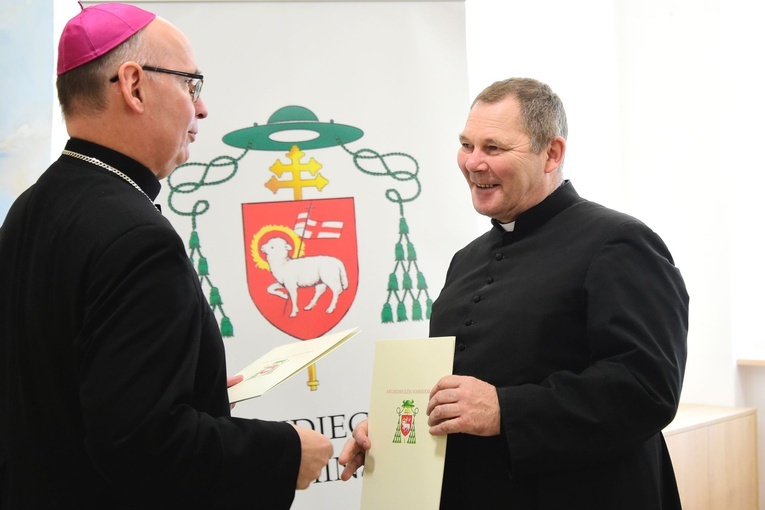 Wręczenie dekretów nowym dziekanom
