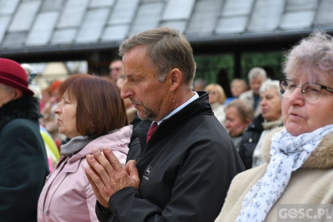 Pielgrzymka Żywego Różańca i Apostolstwa "Margaretka" do Rokitna