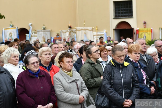 Pielgrzymka Żywego Różańca i Apostolstwa "Margaretka" do Rokitna