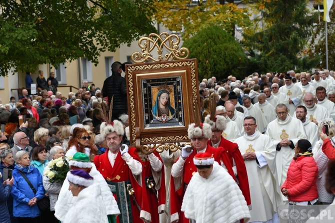 Pielgrzymka Żywego Różańca i Apostolstwa "Margaretka" do Rokitna