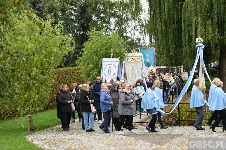 Pielgrzymka Żywego Różańca i Apostolstwa "Margaretka" do Rokitna