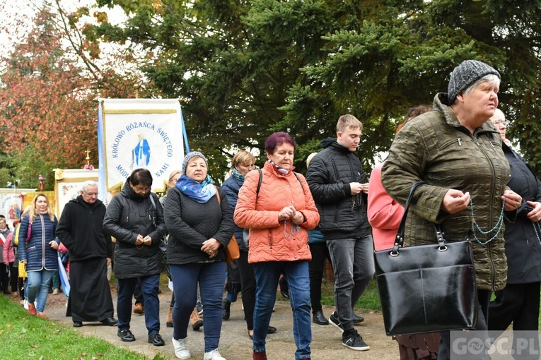 Pielgrzymka Żywego Różańca i Apostolstwa "Margaretka" do Rokitna