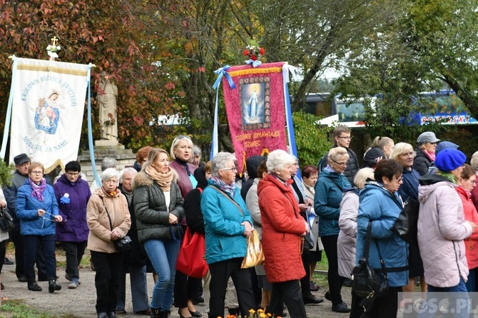 Pielgrzymka Żywego Różańca i Apostolstwa "Margaretka" do Rokitna