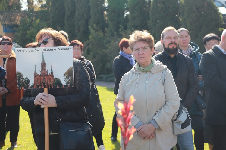 Domaniewice. Diecezjalna Pielgrzymka Kół Żywego Różańca