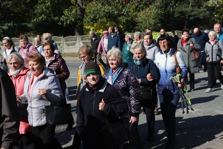 Domaniewice. Diecezjalna Pielgrzymka Kół Żywego Różańca