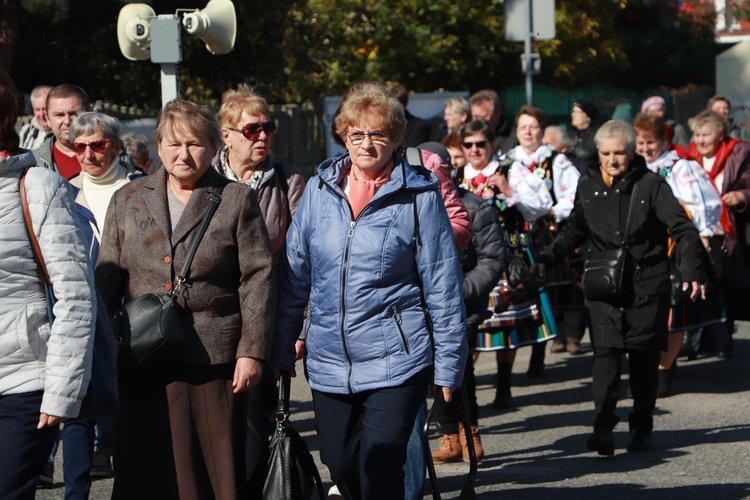 Domaniewice. Diecezjalna Pielgrzymka Kół Żywego Różańca