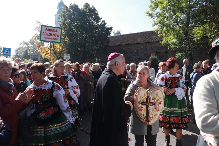 Domaniewice. Diecezjalna Pielgrzymka Kół Żywego Różańca
