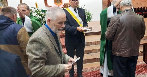 Błogosławieństwo i opaski odblaskowe