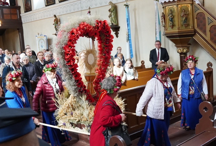 W sanktuarium NMP Różańcowej w Nowolesiu