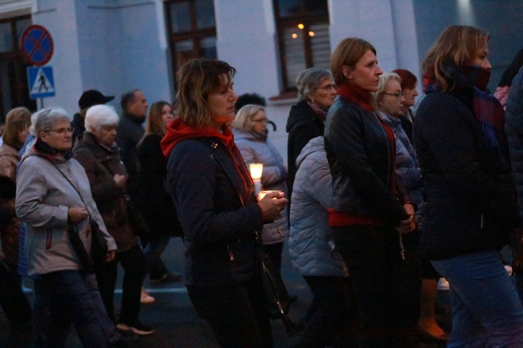 Tarnów. Procesja różańcowa