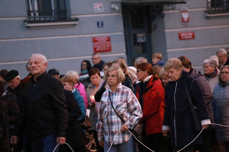 Tarnów. Procesja różańcowa