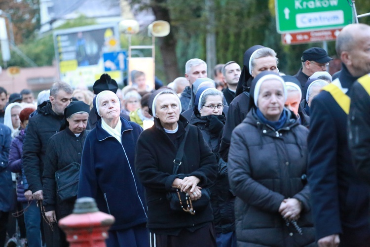 Tarnów. Procesja różańcowa