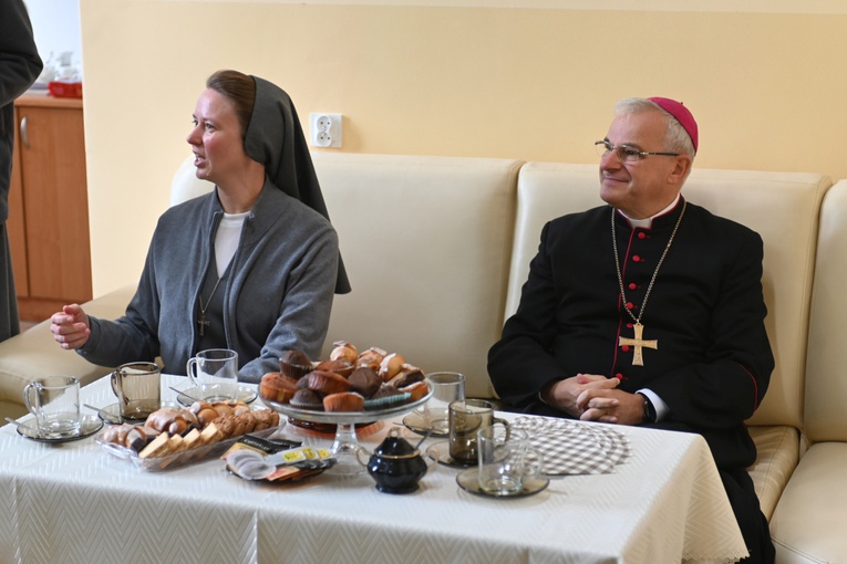 Poświęcenie odnowionego oratorium w Dzierżoniowie