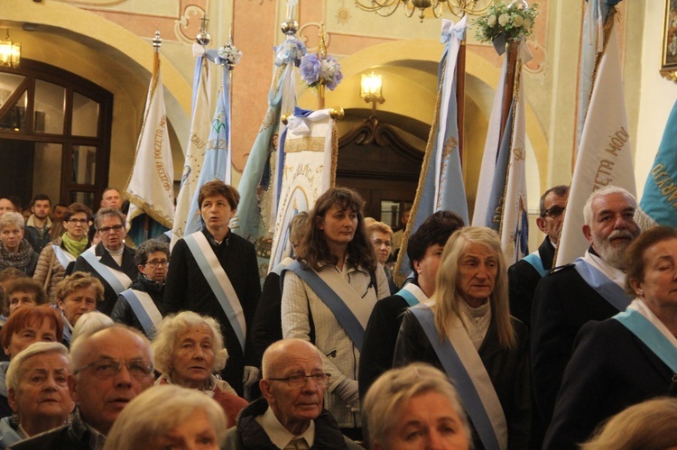 Tuchów. Zawierzenie Rycerstwa Pani Tuchowskiej