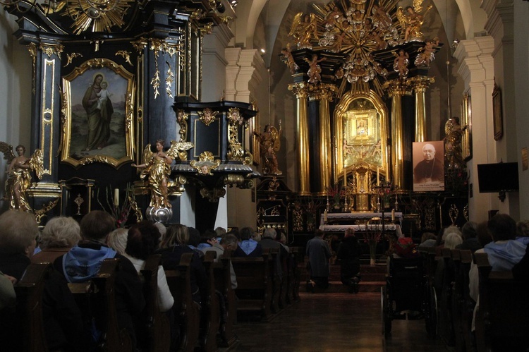 Tuchów. Zawierzenie Rycerstwa Pani Tuchowskiej