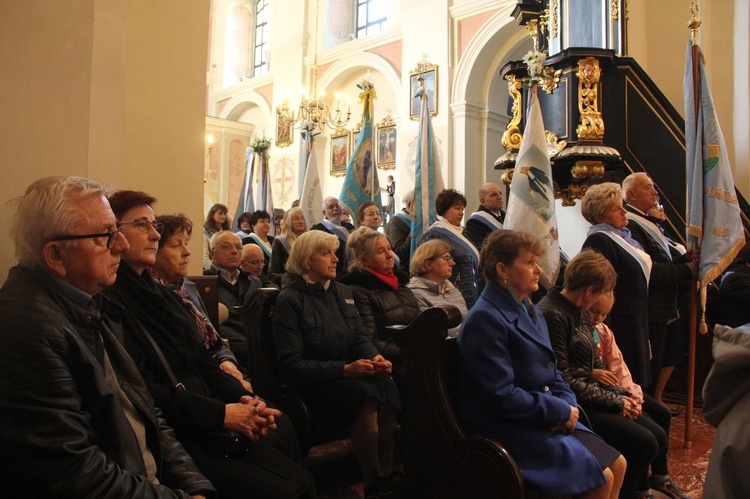 Tuchów. Zawierzenie Rycerstwa Pani Tuchowskiej