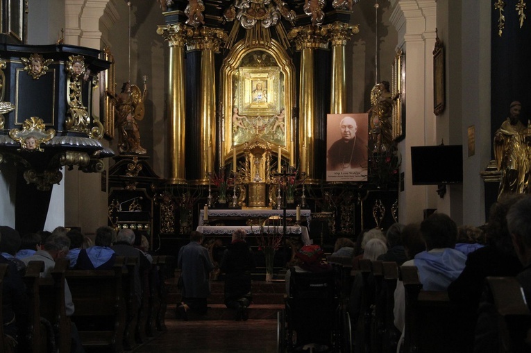 Tuchów. Zawierzenie Rycerstwa Pani Tuchowskiej