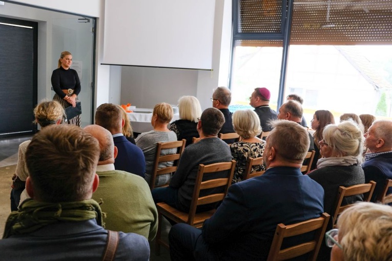 Stauroteka z Ostrowa Lednickiego w Santoku