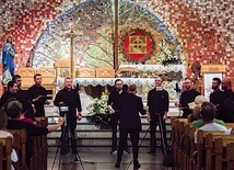 ▲	Może ten niezwykły chór czeka także na ciebie?