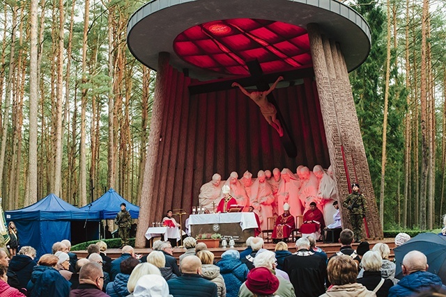 Mszy św. przewodniczył bp Wiesław Szlachetka.