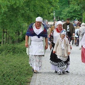 O klimacie dawnej wspólnoty i pracach wykonywanych wspólnie przypominają wydarzenia organizowane m.in. w sierpeckim skansenie.