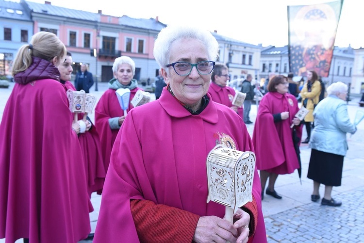 32. Sądecka Procesja Różańcowa