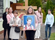 Rozpoczęcie peregrynacji symboli ŚDM w diecezji świdnickiej