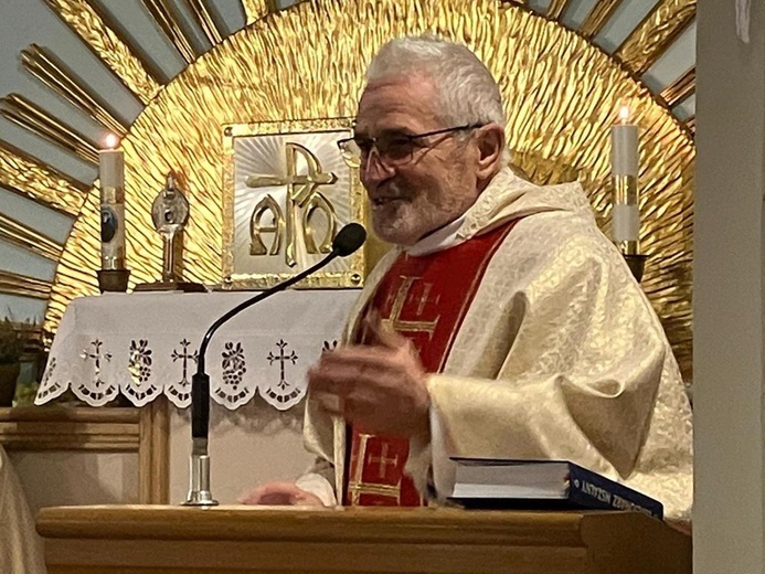 Rocznica wprowadzenia relikwii św. s. Faustyny w Starym Lesieńcu