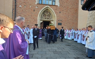 Powiedział swoje "amen". Pożegnanie brata od różańców