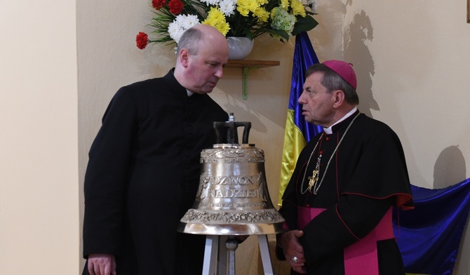 Z Łagiewnik do Ukrainy. Dzwon Nadziei już w Winnicy