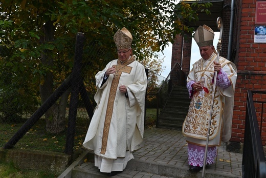 Wałbrzych. Koronacja obrazu Matki Bożej Białokamieńskiej