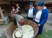 Dawne zwyczaje można zobaczyć w lubelskim skansenie.