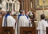 Bp Olszowski do nauczycieli: Szkoła to nie fabryka