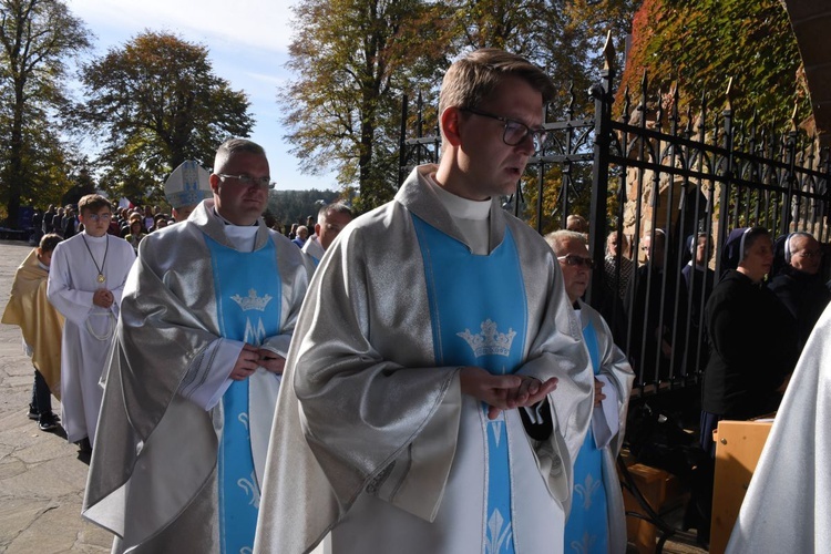 Nauczyciele w Porąbce Uszewskiej