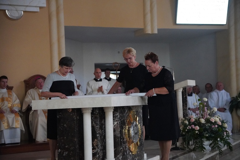 Poświęcenie kościoła w Żernikach Wrocławskich