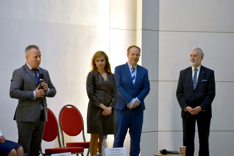 Konferencja "Prześladowany - jak katolik"