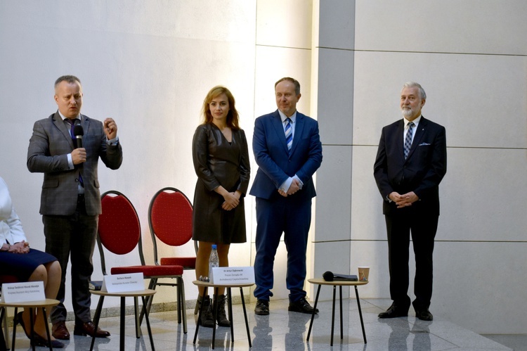 Konferencja "Prześladowany - jak katolik"