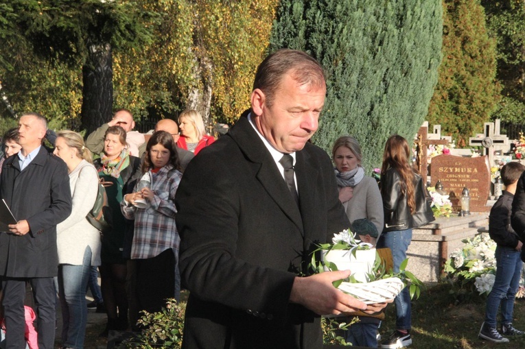 Tarnów-Mościce. Pochówek dzieci utraconych
