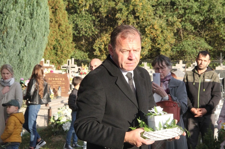 Tarnów-Mościce. Pochówek dzieci utraconych