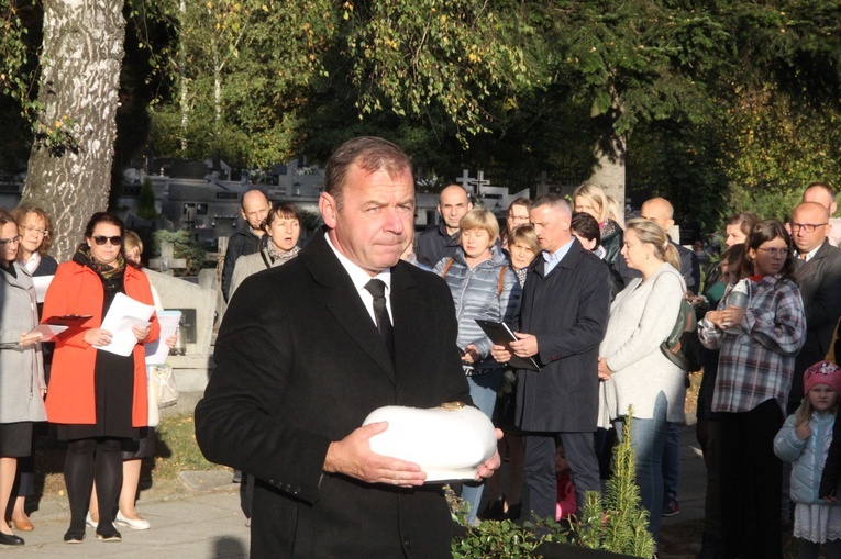Tarnów-Mościce. Pochówek dzieci utraconych