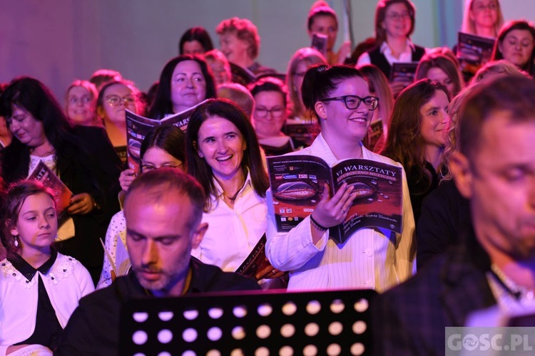 Uwielbienie na zakończenie Zielonogórskich Warsztatów Liturgiczno-Muzycznych