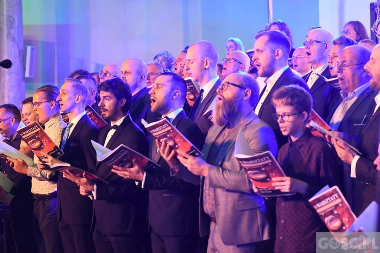 Uwielbienie na zakończenie Zielonogórskich Warsztatów Liturgiczno-Muzycznych