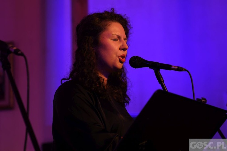 Uwielbienie na zakończenie Zielonogórskich Warsztatów Liturgiczno-Muzycznych