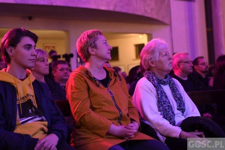 Uwielbienie na zakończenie Zielonogórskich Warsztatów Liturgiczno-Muzycznych